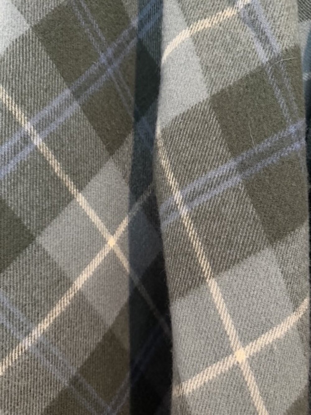 Lambswool wrap - Picture 3 of 4